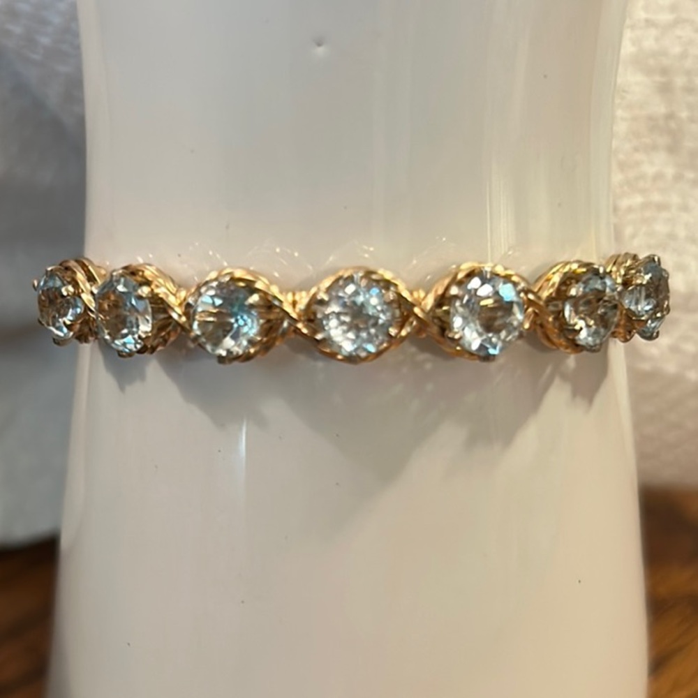 Rose Gold Aqua Crystal Bangle